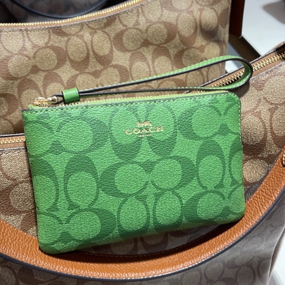 Coach Corner Zip Wristlet In Signature Canvas
Im/Neon Green - Picture 14 of 16